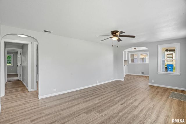 1511 36th Avenue, Moline, IL 61265