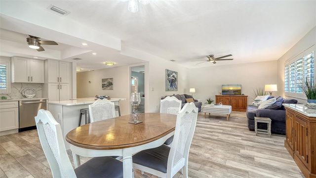 5469 RIVERBLUFF CIRCLE 42, Sarasota, FL 34231