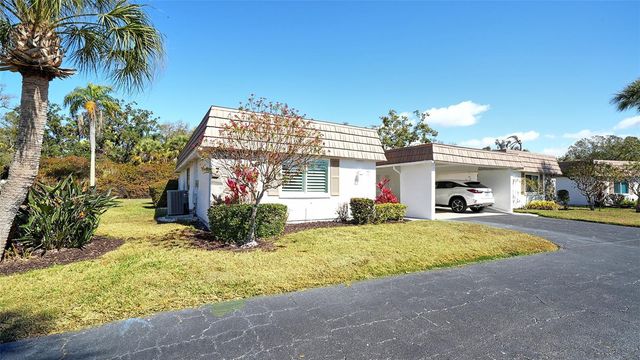 5469 RIVERBLUFF CIRCLE 42, Sarasota, FL 34231