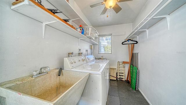 5469 RIVERBLUFF CIRCLE 42, Sarasota, FL 34231