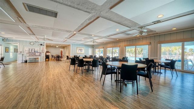 5469 RIVERBLUFF CIRCLE 42, Sarasota, FL 34231