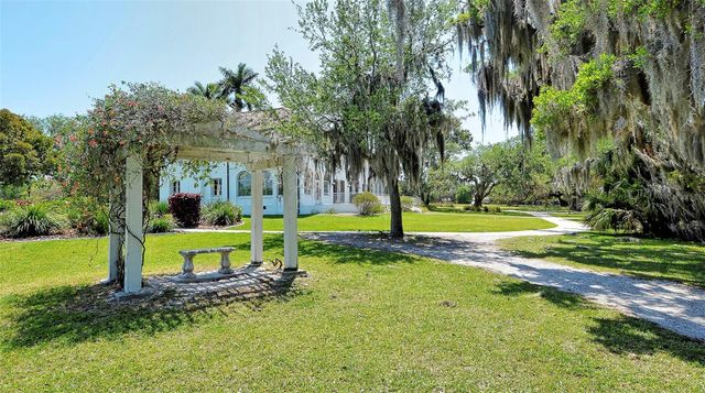 5469 RIVERBLUFF CIRCLE 42, Sarasota, FL 34231