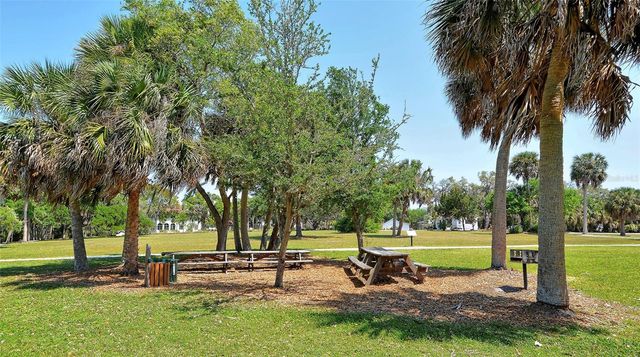 5469 RIVERBLUFF CIRCLE 42, Sarasota, FL 34231