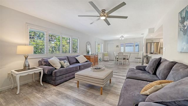 5469 RIVERBLUFF CIRCLE 42, Sarasota, FL 34231