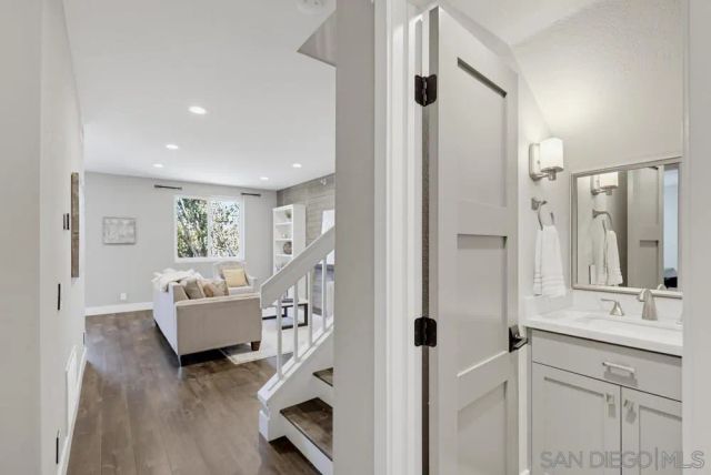 2770 2nd Ave 112, San Diego, CA 92103