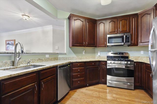 612 Saratoga Lane, Fishkill, NY 12524