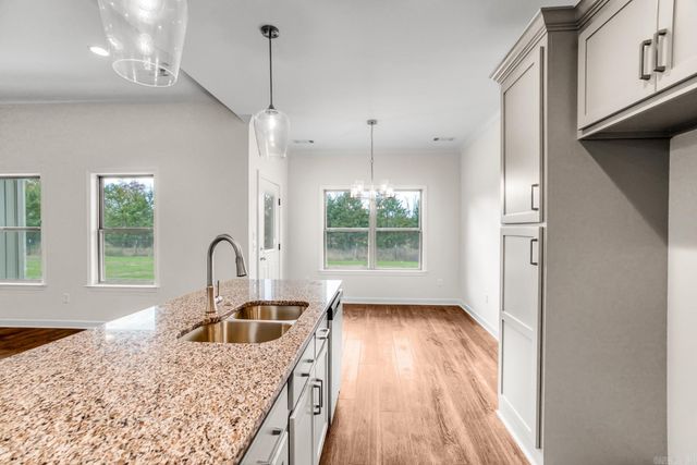 21 Lewis Loop, Greenbrier, AR 72058