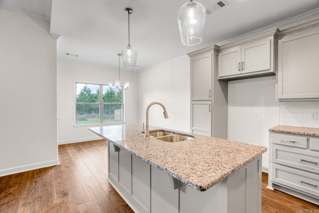 21 Lewis Loop, Greenbrier, AR 72058