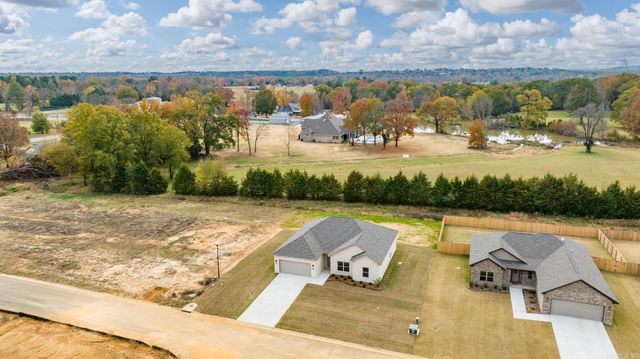 21 Lewis Loop, Greenbrier, AR 72058