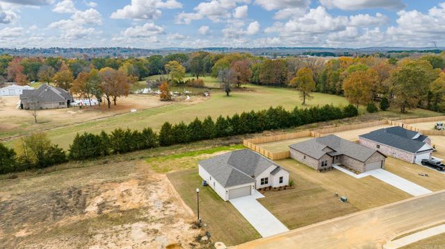 21 Lewis Loop, Greenbrier, AR 72058