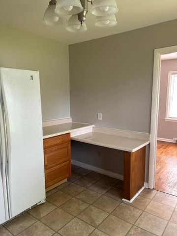 721 E College Street, Georgetown, KY 40324