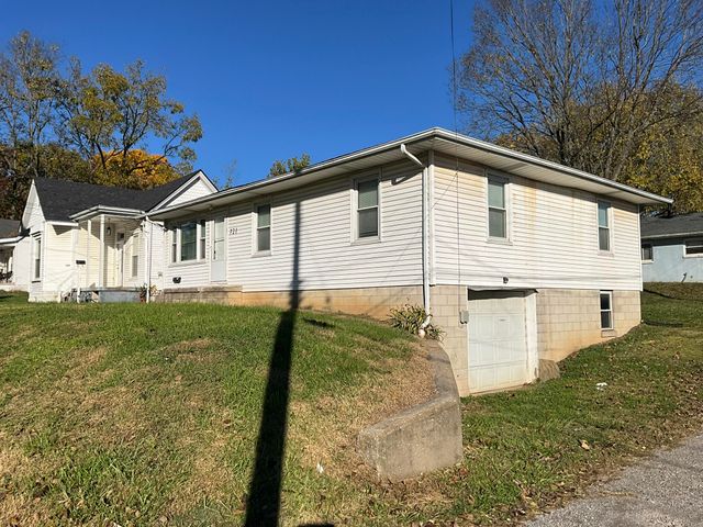 721 E College Street, Georgetown, KY 40324