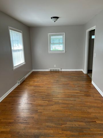 721 E College Street, Georgetown, KY 40324
