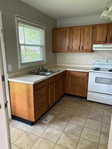 721 E College Street, Georgetown, KY 40324