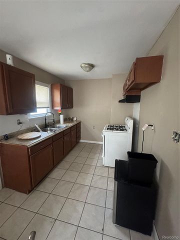 16574 Westbrook Street, Detroit, MI 48219