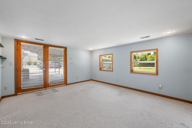 5006 Marjorie Dr, Louisville, KY 40229