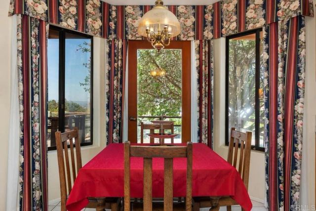 2394 Vista Grande, Vista, CA 92084