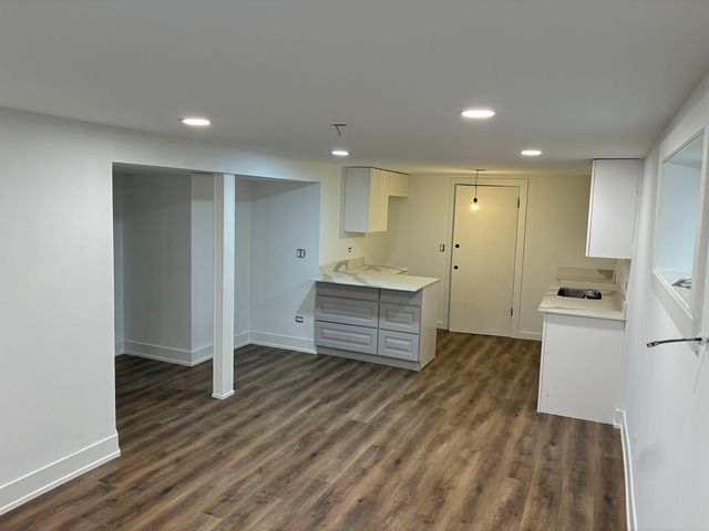 5523 N Major Avenue G, Chicago, IL 60630
