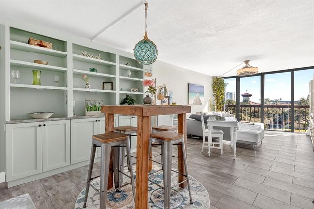 255 DOLPHIN POINT 407, Clearwater Beach, FL 33767