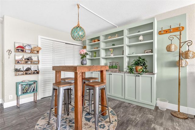 255 DOLPHIN POINT 407, Clearwater Beach, FL 33767