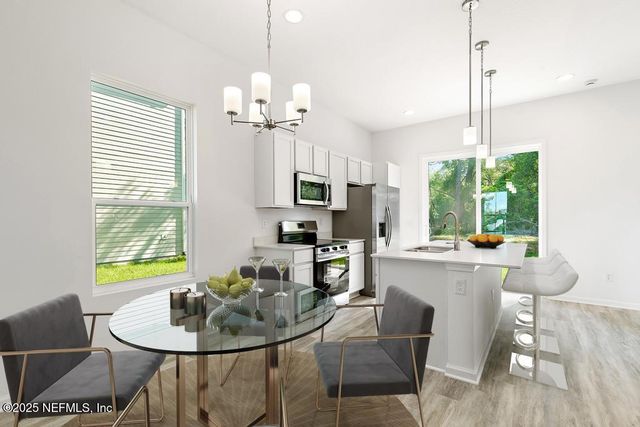 11082 PINE Street, Jacksonville, FL 32218