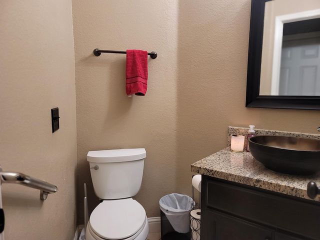 3593 Shadowbrook Dr, Stockton, CA 95219