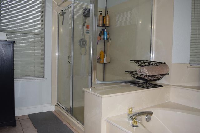 3593 Shadowbrook Dr, Stockton, CA 95219