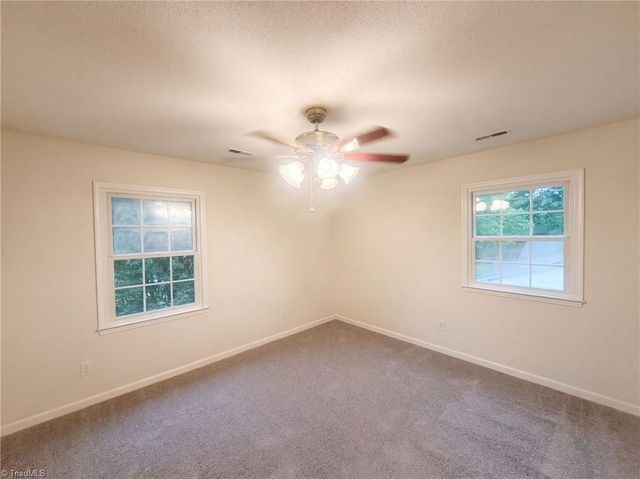 812 Pineburr Road, Jamestown, NC 27282