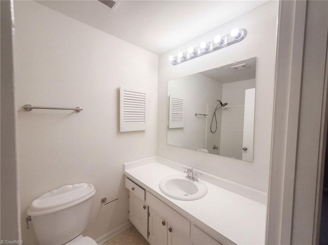 812 Pineburr Road, Jamestown, NC 27282