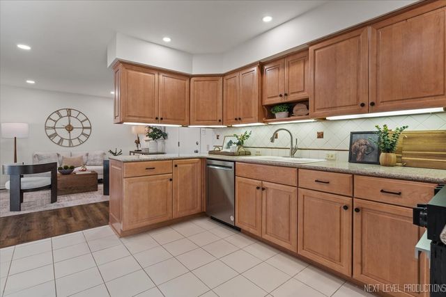 5436 Blodgett Avenue, Downers Grove, IL 60515