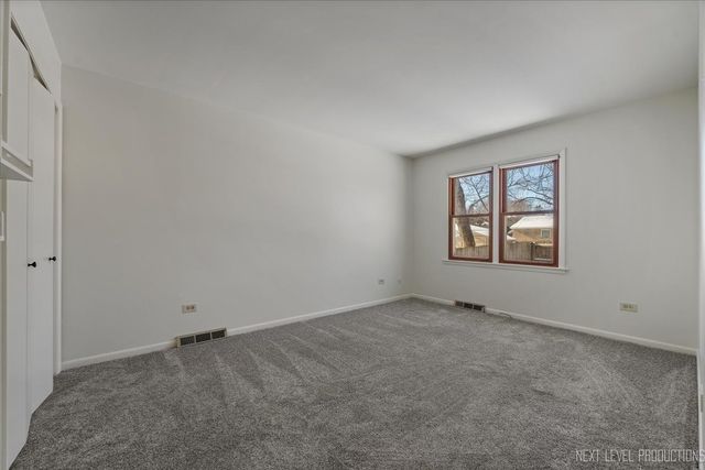 5436 Blodgett Avenue, Downers Grove, IL 60515