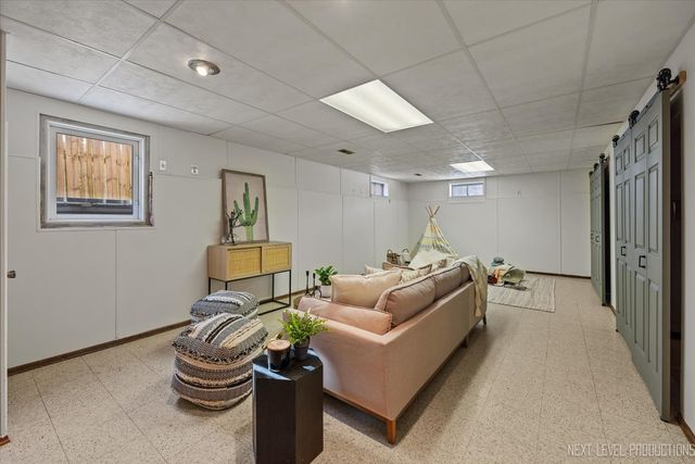 5436 Blodgett Avenue, Downers Grove, IL 60515