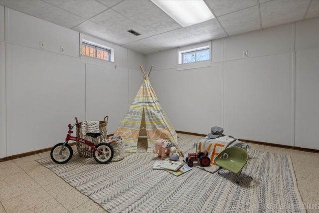 5436 Blodgett Avenue, Downers Grove, IL 60515