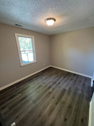 2892 DOUGLASS AVE, Memphis, TN 38114