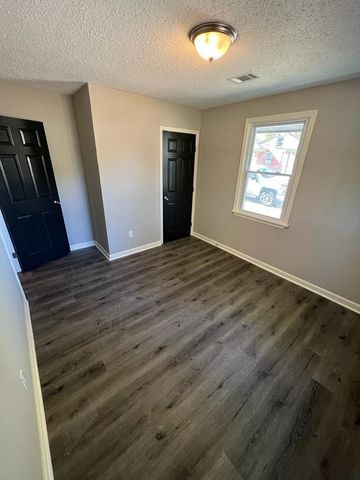 2892 DOUGLASS AVE, Memphis, TN 38114