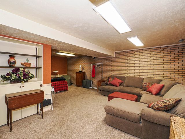 2887 W TIVOLI LN, Taylorsville, UT 84129