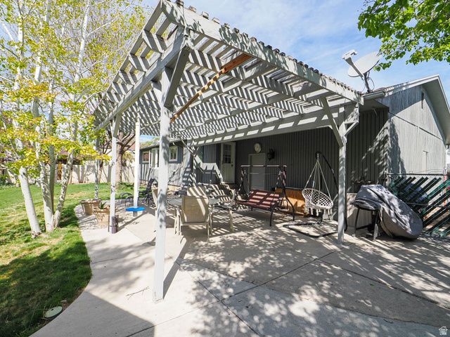 2887 W TIVOLI LN, Taylorsville, UT 84129