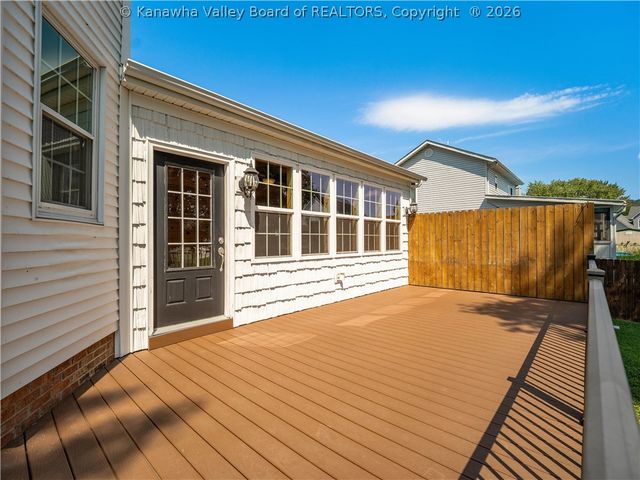 6 Hampton Road, Winfield, WV 25213