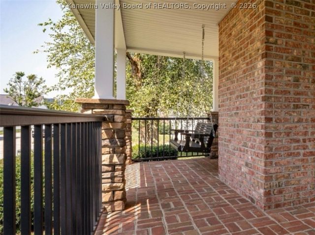 6 Hampton Road, Winfield, WV 25213
