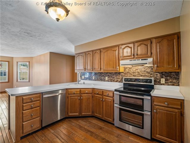 6 Hampton Road, Winfield, WV 25213