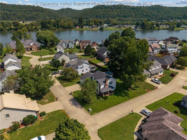 6 Hampton Road, Winfield, WV 25213