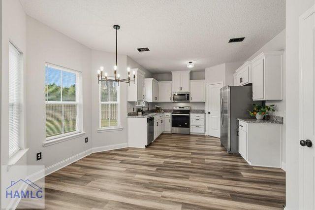 870 Meloney Drive, Hinesville, GA 31313