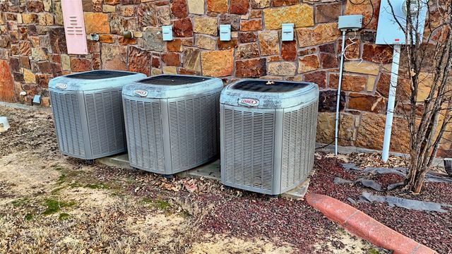 202 Storey Road, Nocona, TX 76255