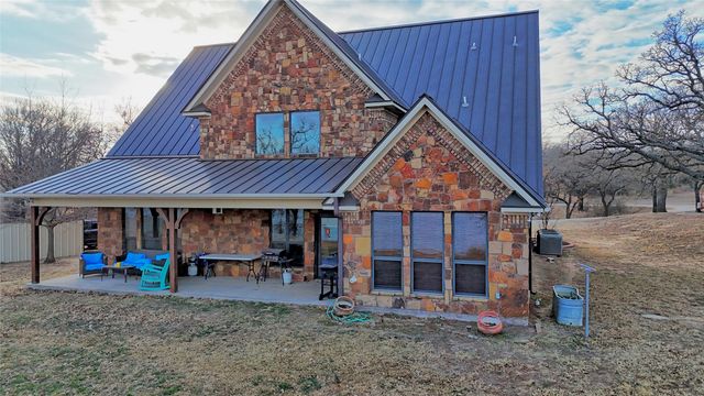 202 Storey Road, Nocona, TX 76255