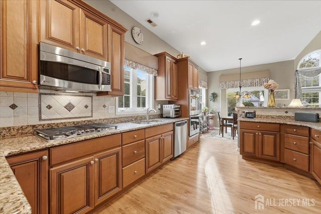 84 Draw Bridge Drive, Monroe, NJ 08831