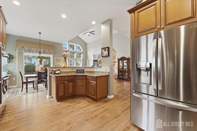 84 Draw Bridge Drive, Monroe, NJ 08831