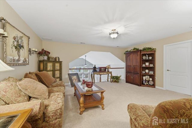 84 Draw Bridge Drive, Monroe, NJ 08831
