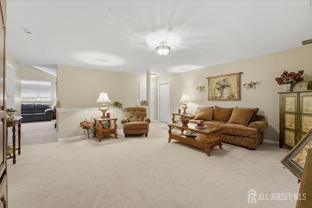84 Draw Bridge Drive, Monroe, NJ 08831