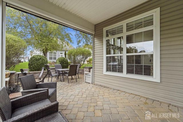84 Draw Bridge Drive, Monroe, NJ 08831