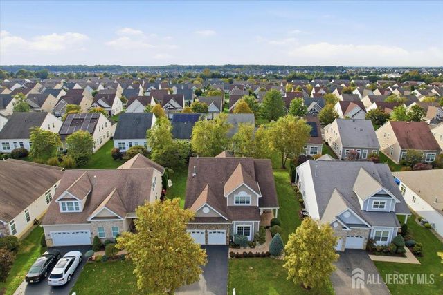 84 Draw Bridge Drive, Monroe, NJ 08831